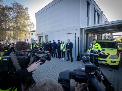 Letečtí záchranáři mají v Praze po desítkách let novou moderní základnu